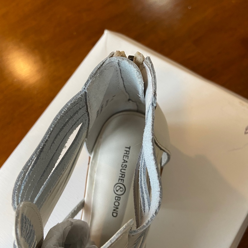 Booties - Picture 4 of 4